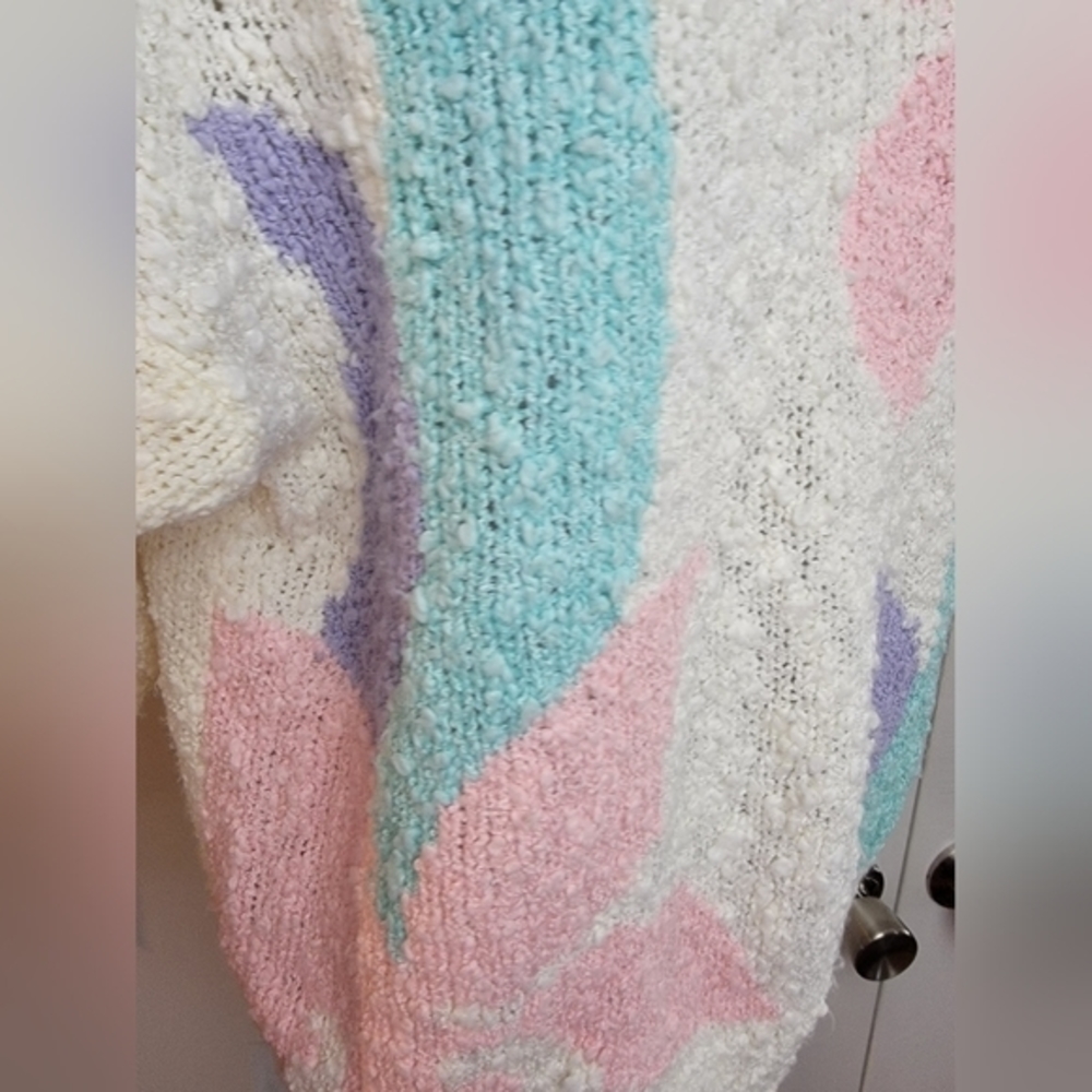 VINTAGE Here's A Hug Acrylic Sweater Cream Pastel Flowers Large - Picture 7 of 16